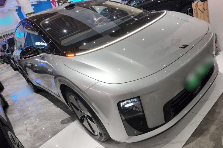 Used Li Auto i8 2025 Model Standard Version
