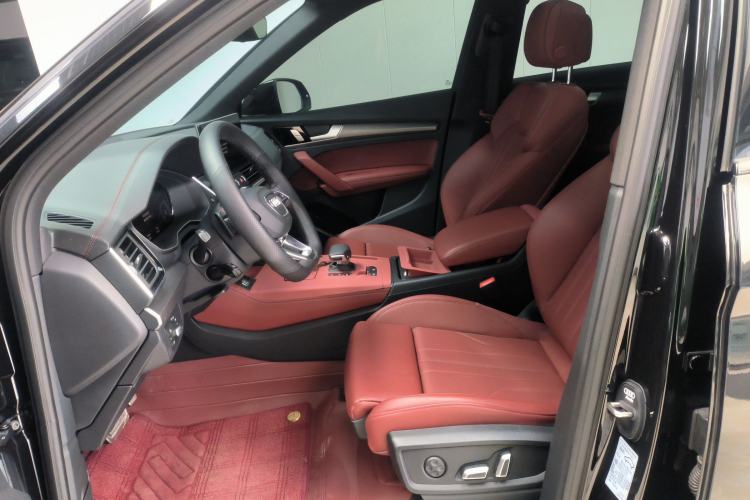 Used Audi Q5L 2025 quattro 45th Anniversary Edition 40 TFSI Luxury Dynamic Model
