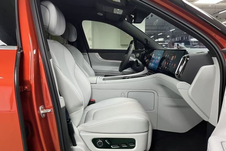 Used Hima AITO M9 2024 Range-Extended Ultra Version 42 kWh 6-Seater Model Interior 8