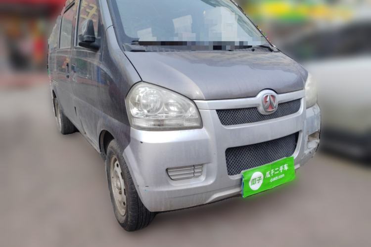 Used BAIC Weiwang 306 2011 1.3L base model 7 seats Front Right 45 Deg