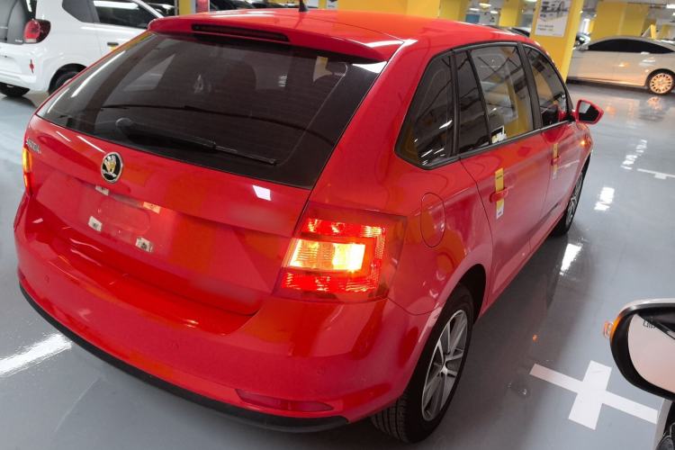 Used Skoda Rapid Spaceback 2016 Revised Version 1.4L Manual Front-Drive Edition