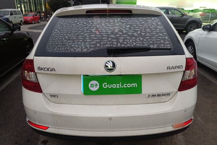 Used Skoda Rapid Spaceback 2018 1.6L Automatic Comfort Edition
