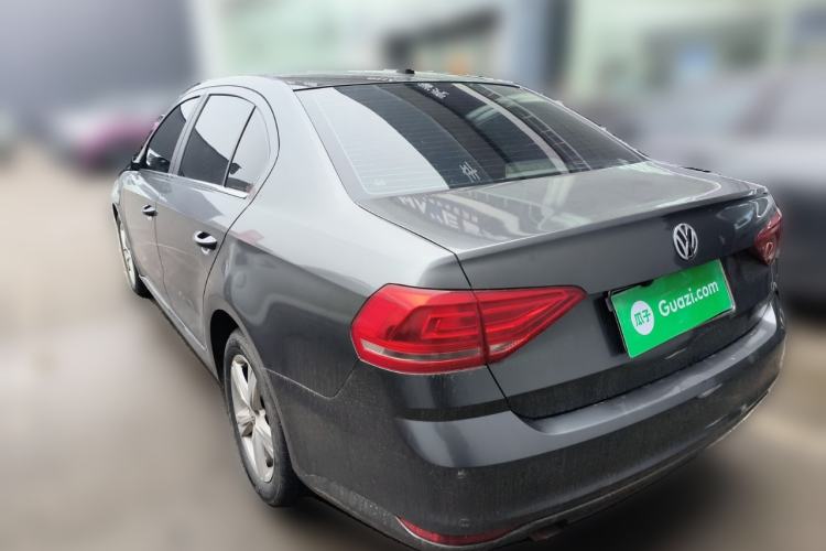 Used Volkswagen Lavida 2018 Classic 1.5L Automatic Fashion Edition China VI Standard
