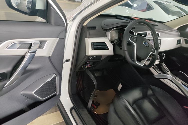 Used Geely Auto Emgrand X7 Sport 2018 1.8TD Automatic Two-Wheel Drive Smart Connect 4G Internet Edition Driver Seat