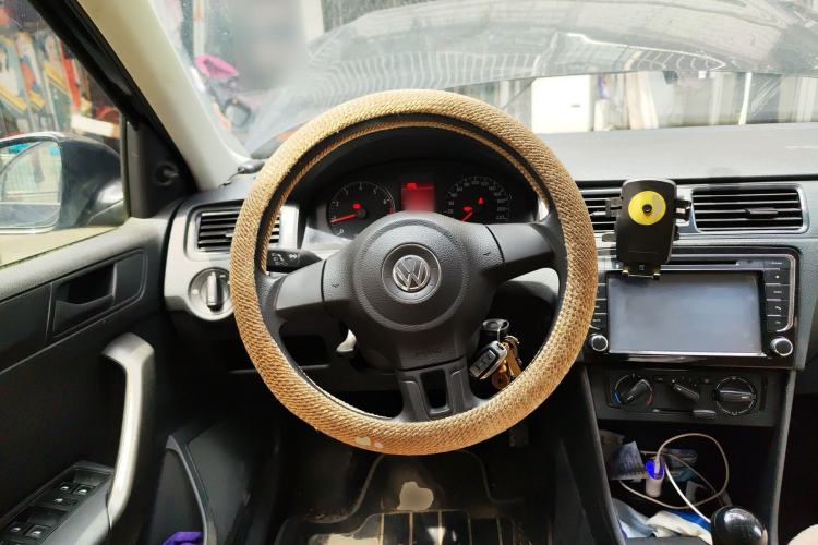 Used Volkswagen Santana 2013 1.6L Manual Fashion Edition Steering Wheel