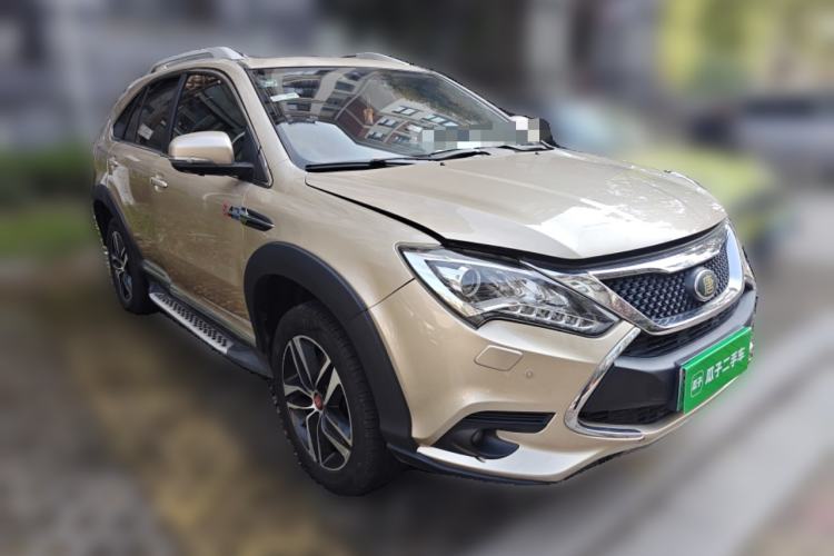 Used BYD Tang New Energy 2015 2.0T Four-Wheel-Drive Flagship Model Front Right 45 Deg