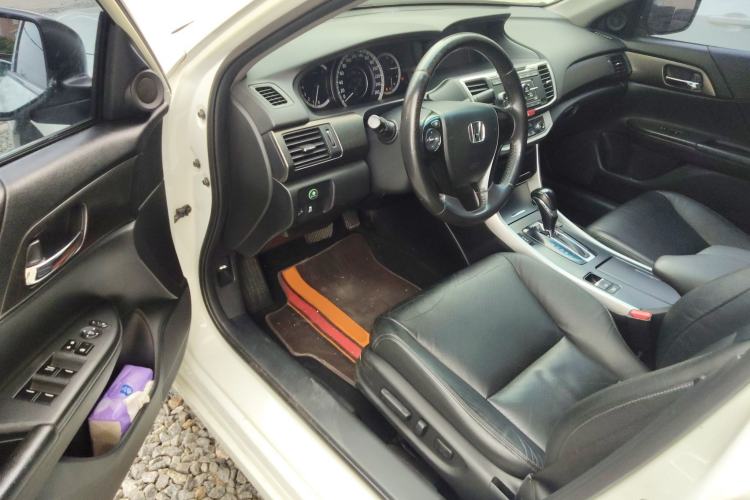 Used Honda Accord 2015 2.0L LXS Elite Edition Driver Seat