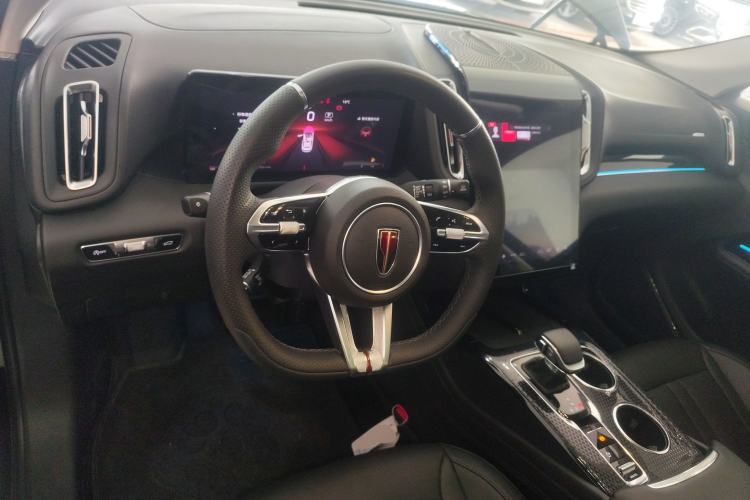 Used Hongqi HS3 2023 1.5T Two-Wheel Drive Shanwei Edition Center Console