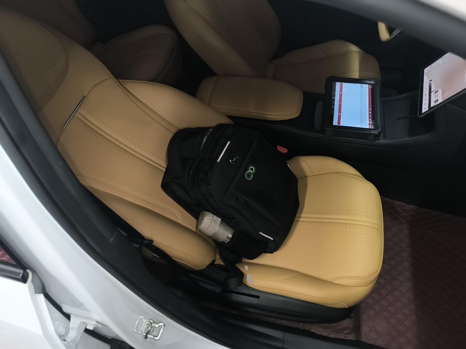 Geely Galaxy L7 2023 1.5T 115 km PLUS — снимка 19