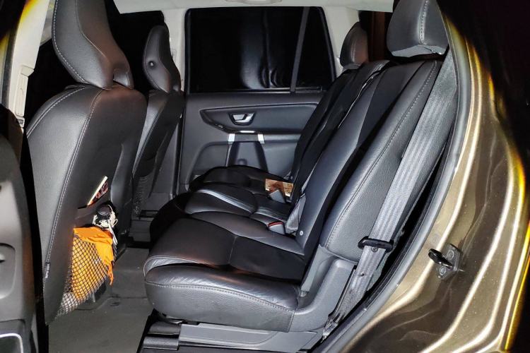 Used Volvo XC Classic 2014 T5 Luxury Edition
