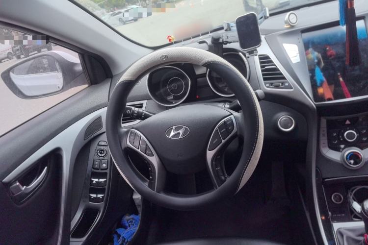 Used Hyundai Elantra (5th Generation / Langdong) 2015 1.6L Manual Leading Model
