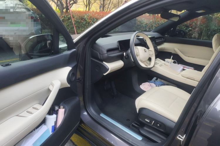 Used Nio ES6 2023 75 kWh Driver Seat