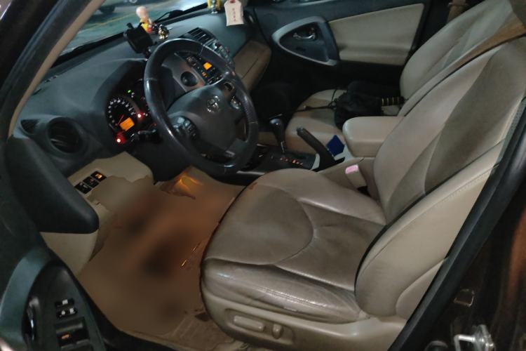 Used Toyota RAV4 2011 2.0L Automatic Luxury Edition