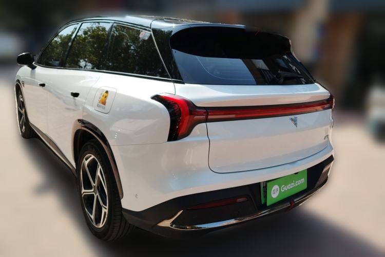 Used NETA L 2024 Extended-Range 310 Flash-Charge Red Edition
