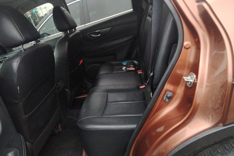 Used Nissan X-Trail 2014 2.5L CVT Luxury Edition 4WD
