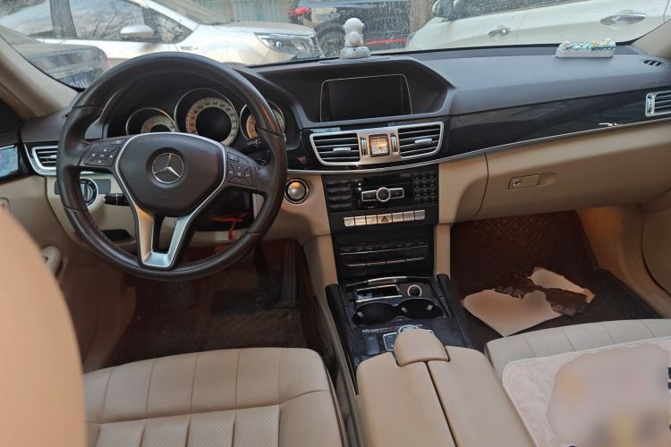 Used Mercedes-Benz E-Class 2015 E 260 L Sport & Fashion Model