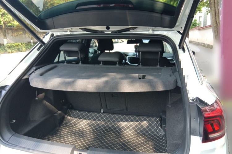 Used Volkswagen T-ROC 2022 280TSI DSG Two-Wheel Drive R-Line Pro PLUS
