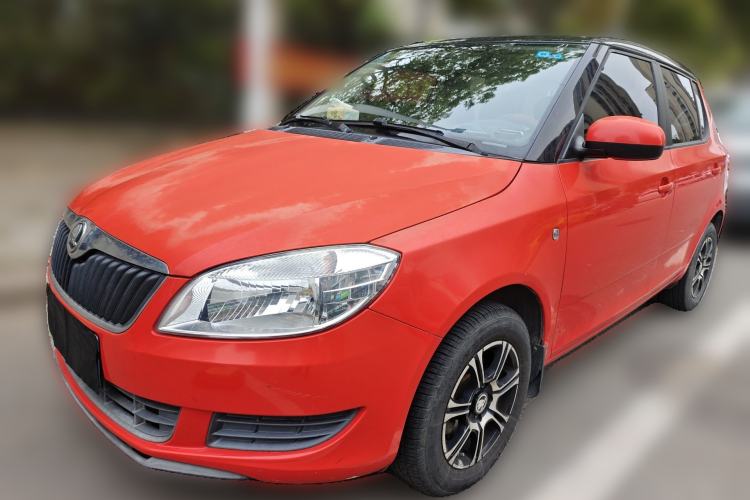 Used Skoda Fabia 2014 1.4L Automatic Crystal Edition