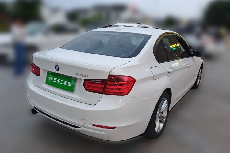 Used BMW 3 Series 2015 320i Luxury Edition Sports Design Package
