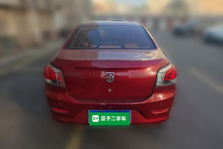 Used Baojun 630 2013 1.5L manual standard version