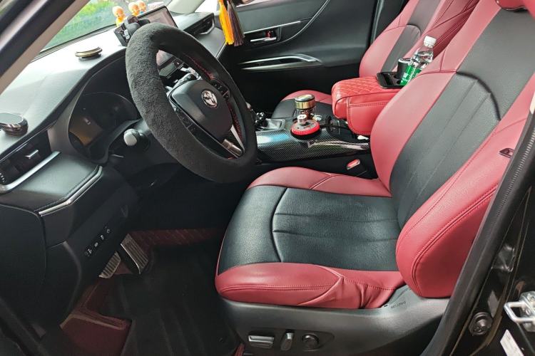 Used Toyota Harrier 2022 Dual-Engine 2.5L CVT Two-Wheel Drive Luxury Edition Left Front Seat