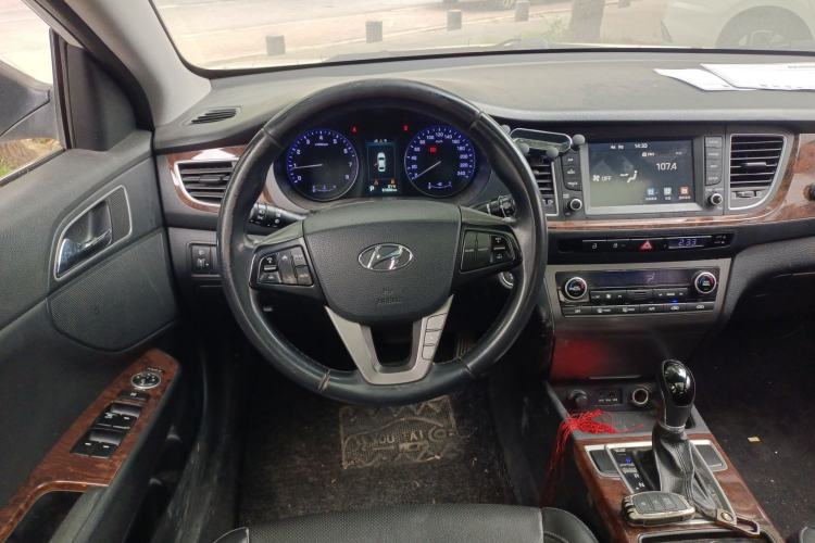 Used Hyundai Mistra 2014 1.8L Automatic Deluxe DLX Model Steering Wheel