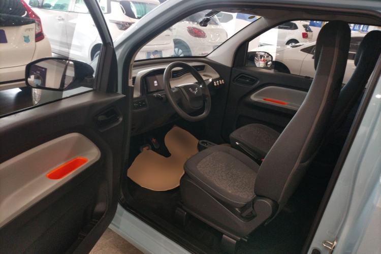 Used Wuling Hongguang MINIEV 2020 Zizai Version Lithium-NMC Driver Seat