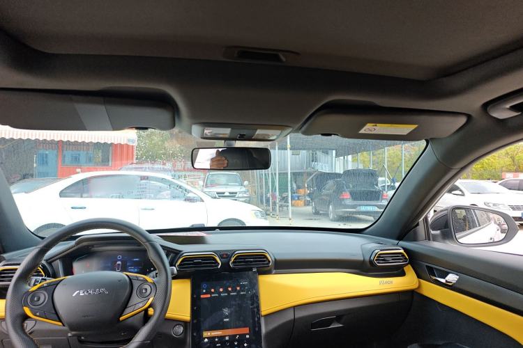 Used Dongfeng Aeolus Yixuan 2023 Mach Edition 1.5T Automatic Pursuit Rider Version Headliner