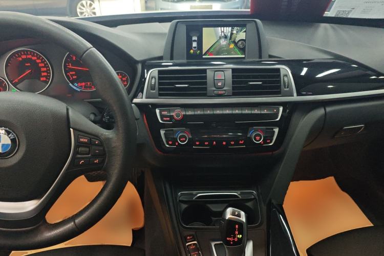 Used BMW 3 Series GT 2018 320i Sport Edition