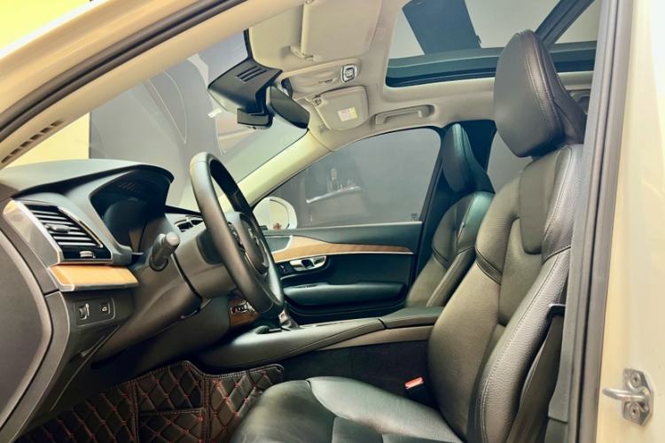 Used Volvo XC90 2019 T6 Zhiyi Edition 7-Seater China VI Standard