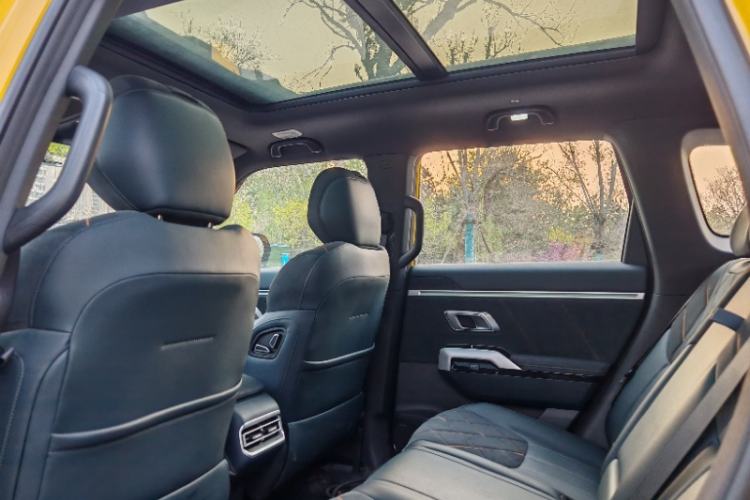 Used Deepal G318 2025 Worry-Free Cross-Country Edition Four-Wheel Drive Distant Mountains Version Interior 2