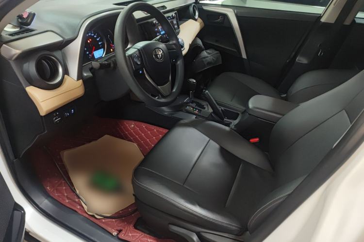 Used Toyota RAV4 2016 2.0L CVT Two-Wheel Drive Urban Edition China V Standard