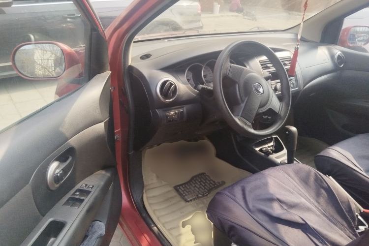 Used Nissan Livina 2010 Jingyue Edition 1.6L Automatic All-in-One Model Driver Seat