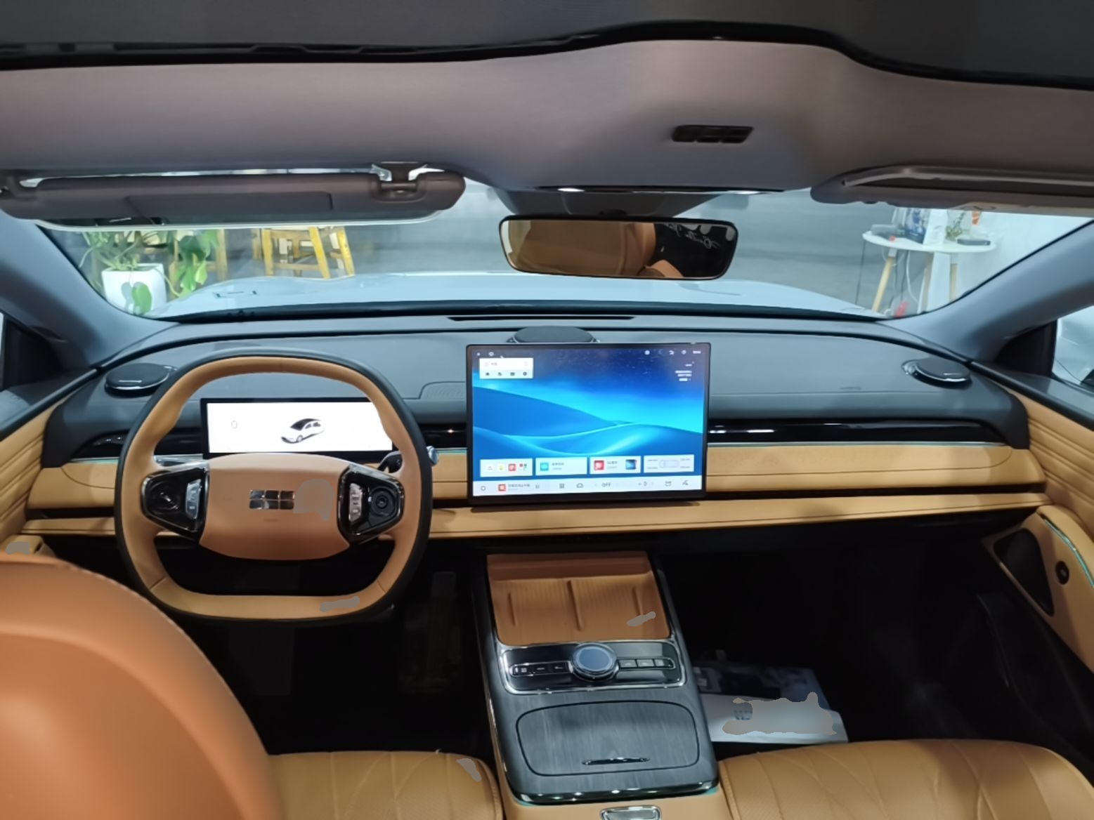 Geely Galaxy 8 2025 130km EM-i Deluxe Edition — снимка 12