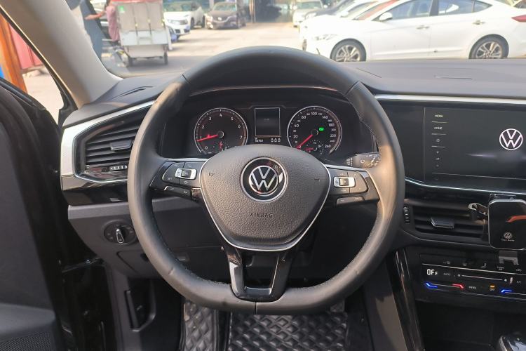 Used Volkswagen Tayron 2022 280TSI Two-Wheel Drive Luxury Smart Connectivity Version Steering Wheel