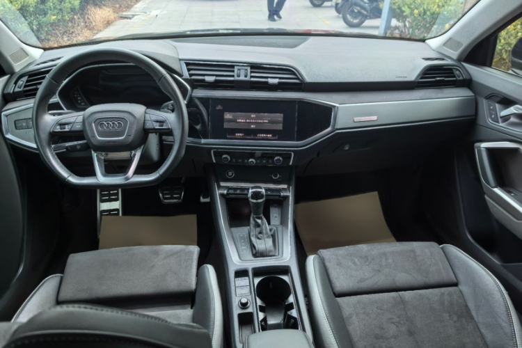 Used Audi Q3 2023 40 TFSI Fashion Dynamic Model
