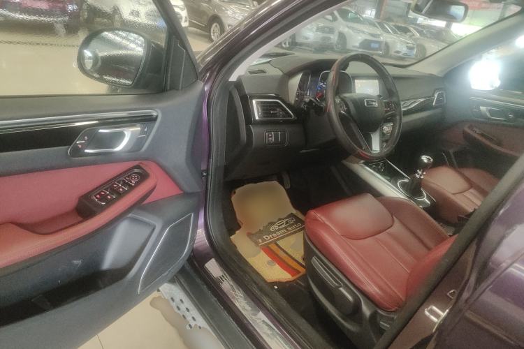 Used Zotye Domy X5 2017 Platinum Edition 1.5T Manual Luxury Model Driver Seat