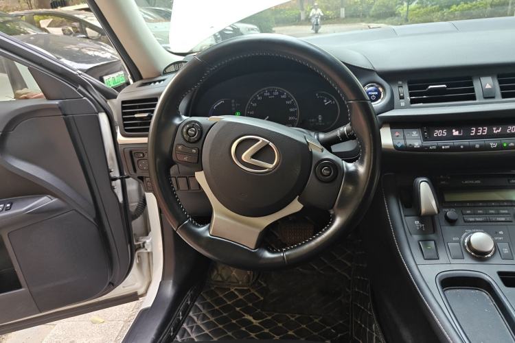 Used Lexus CT 2017 CT200h Elite Edition Solid Color China V Standard
