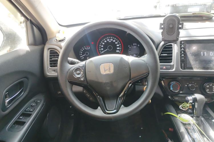 Used Honda Vezel 2020 1.5L CVT Pioneer Edition
