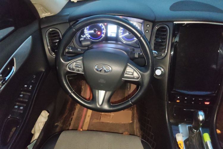 Used Infiniti QX50 2015 2.5L Comfort Edition
