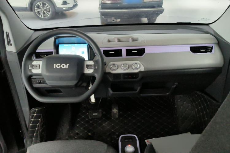 Used Chery QQ Ice Cream 2022 170km Sundae Phosphate Lithium-Ion Center Console