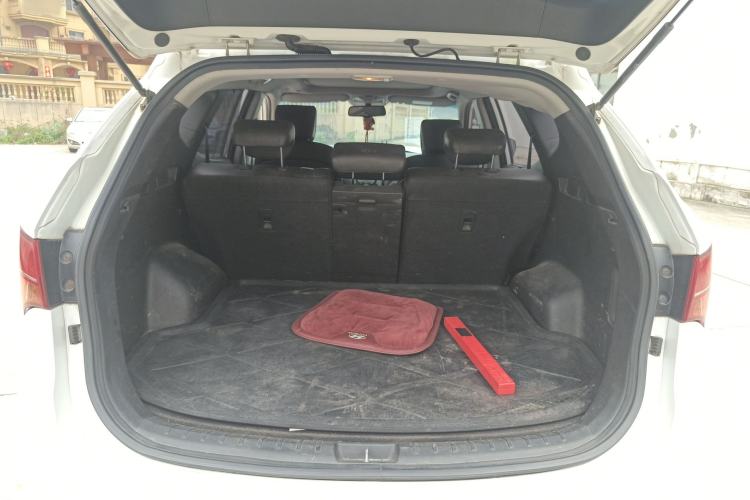 Used Hyundai Santa Fe 2013 2.4L Automatic Two-Wheel Drive Smart Version