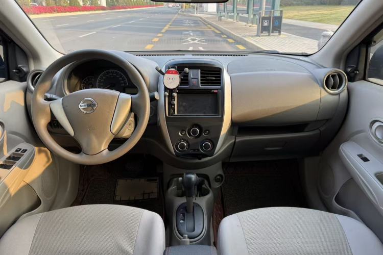 Used Nissan Sunny 2015 1.5XE CVT Comfort Edition Interior 1