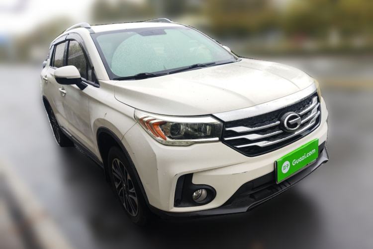 Used GAC Trumpchi GS4 2015 200T Manual Elite Edition Front Right 45 Deg