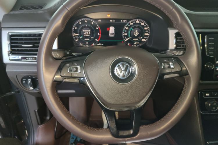 Used Volkswagen Teramont 2017 330TSI Two-Wheel-Drive Luxury Edition
