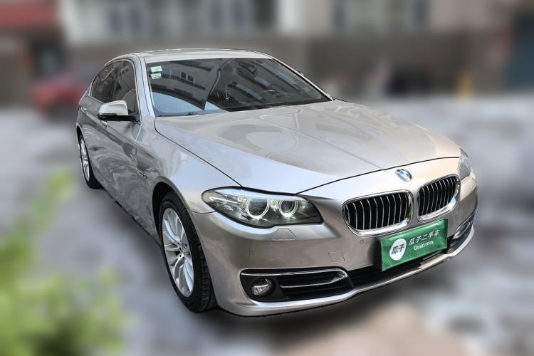 Used BMW 5 Series 2014 525Li Luxury Design Package Front Right 45 Deg