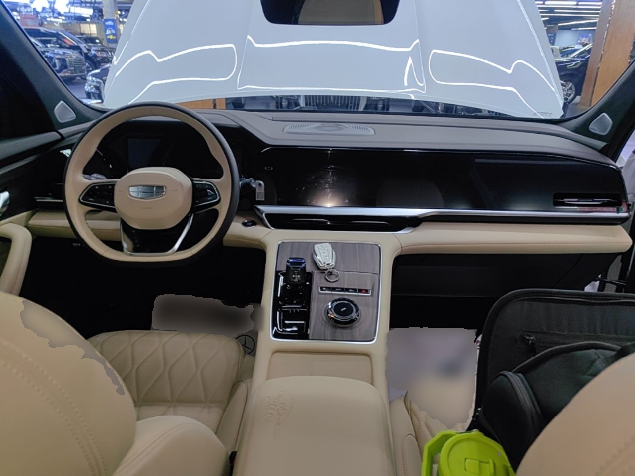 Geely Auto Monjaro L 2025 Dongfang Yao 2.0TD Automatic Lanxing Edition — снимка 12