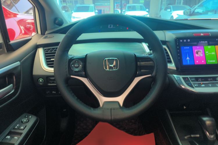 Used Honda Jade 2017 1.8L automatic Comfort version 5 seats Steering Wheel