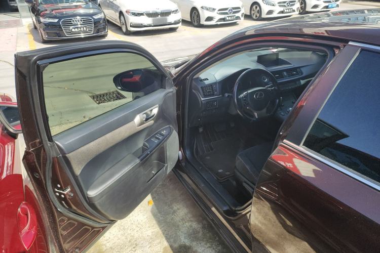 Used Lexus CT 2014 CT200h Comfort Edition Monochrome
