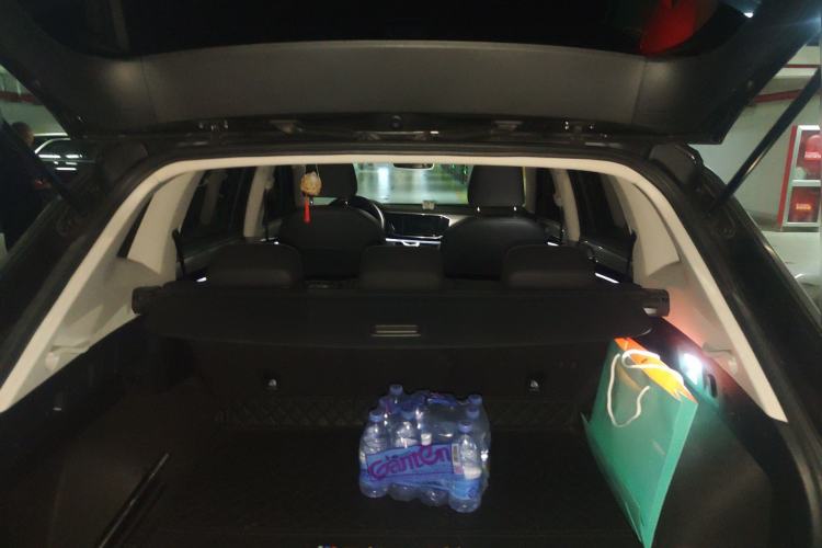 Used Volkswagen Tayron 2020 280TSI Two-Wheel Drive Luxury Connect Edition Trunk